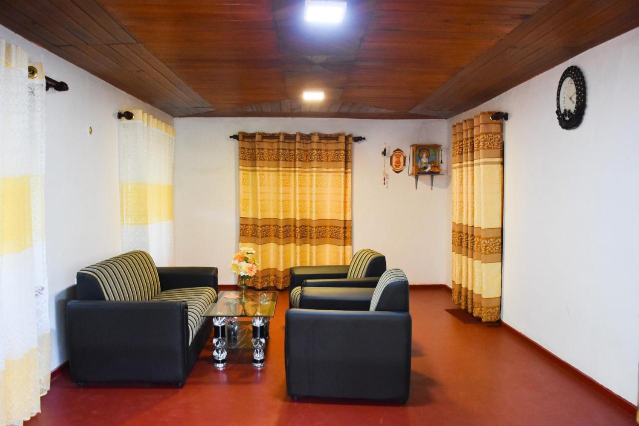 Rainforest Holiday Inn Денияйя Экстерьер фото